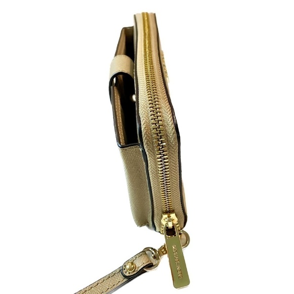 Michael Kors Jet Set Travel Medium Zip Around Phone Holder  - Tan Color - Picture 3 of 14